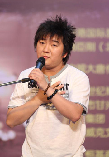 杨臣刚个人图片
