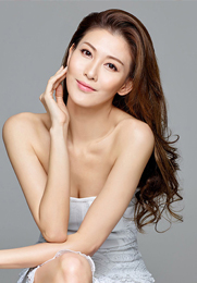 李彩桦个人图片